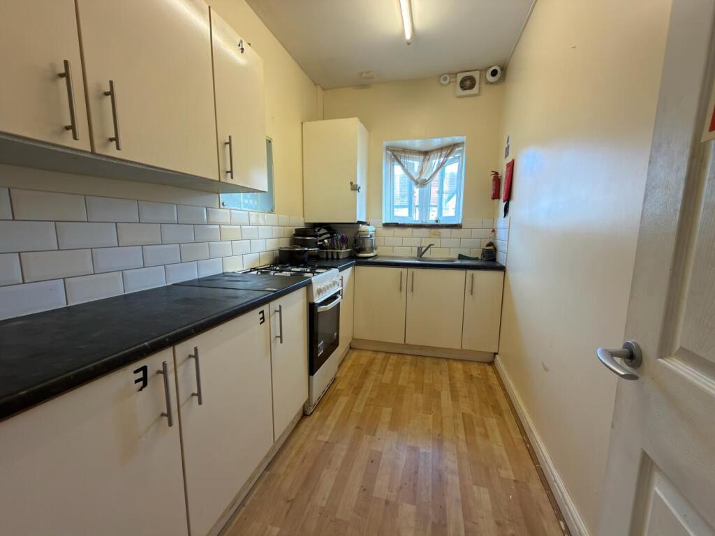House in London, Lonesome, Mitcham - View 5