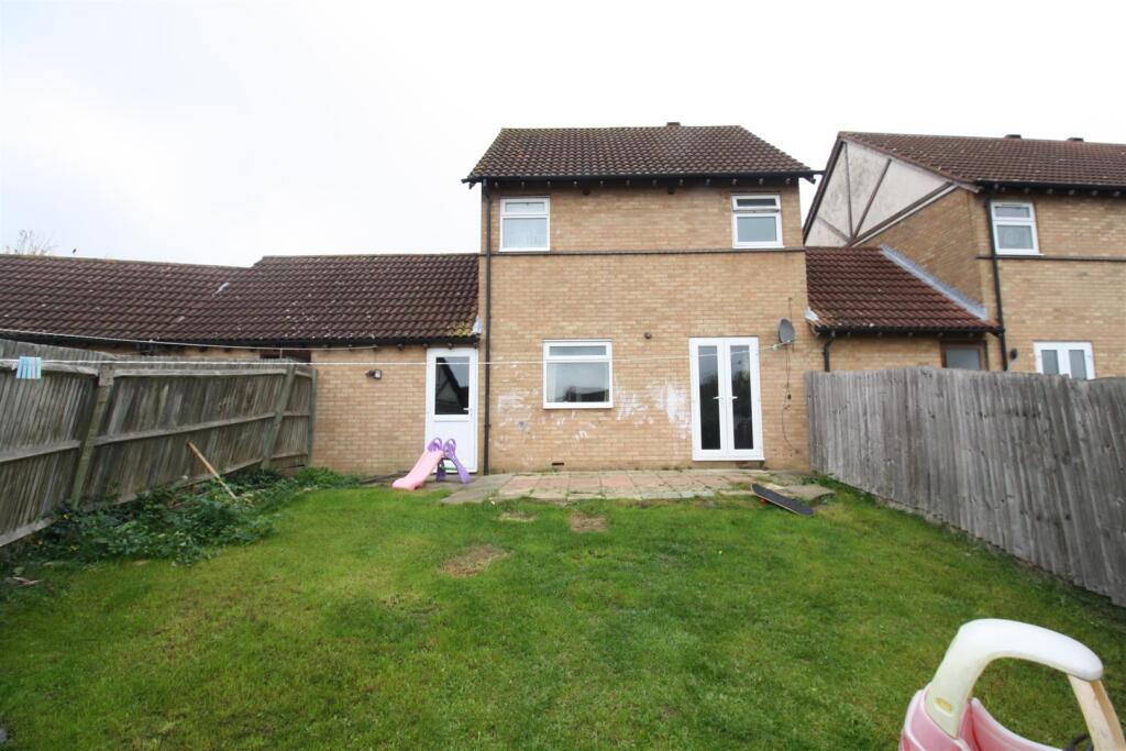 Chepstow Drive, Bletchley photo 2
