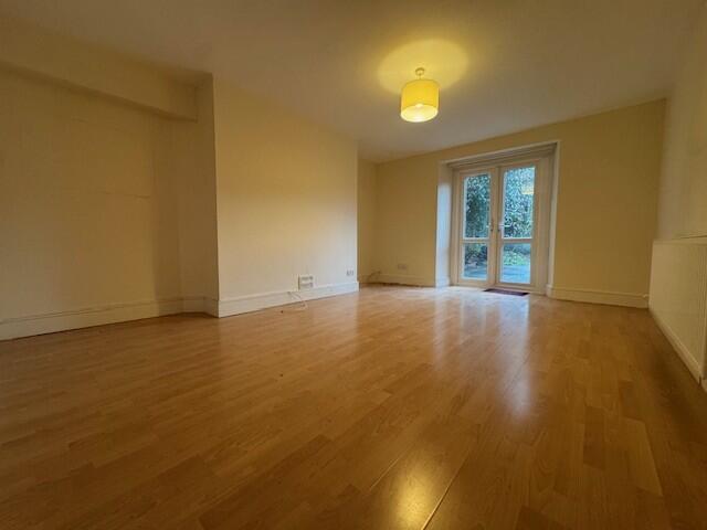 Apartment in Bristol, City of Bristol - View 4