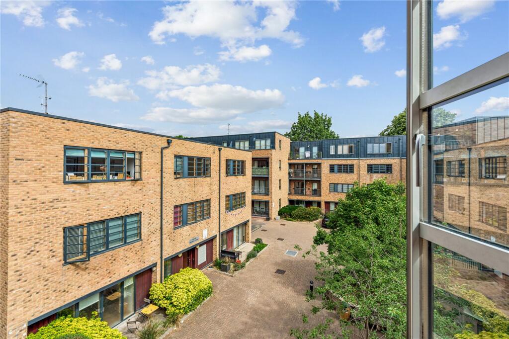 Main image of property: Mildmay Avenue, London, N1