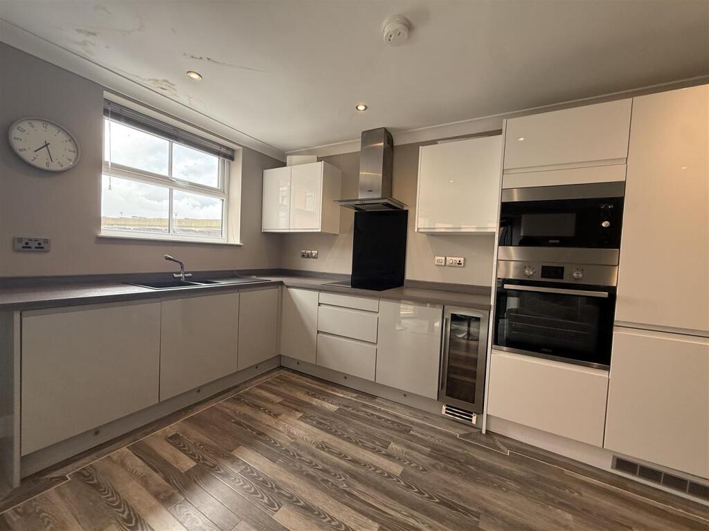 Apartment in Hull, Kingston upon Hull - View 3
