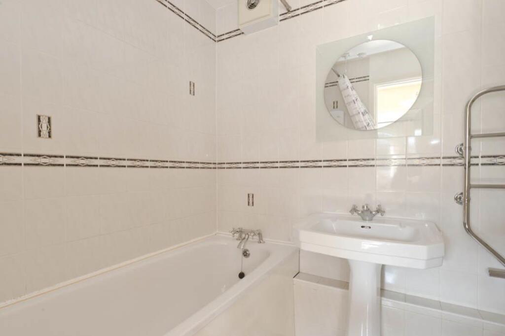 Apartment in Oxford - View 3