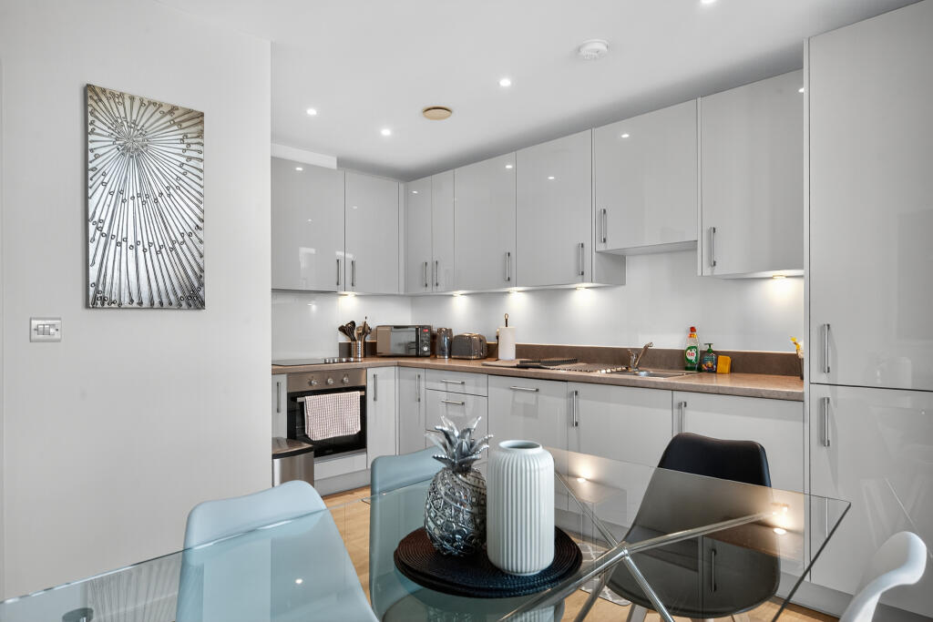 Apartment in London - View 4