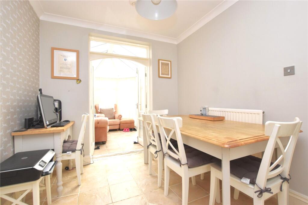 Lulworth Crescent, Leeds, West Yorkshire photo 4