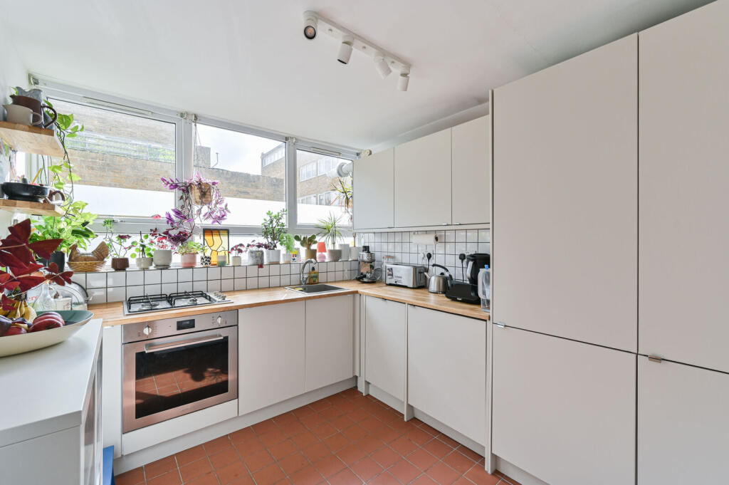 Main image of property: Dingley Lane, Streatham, London, SW16
