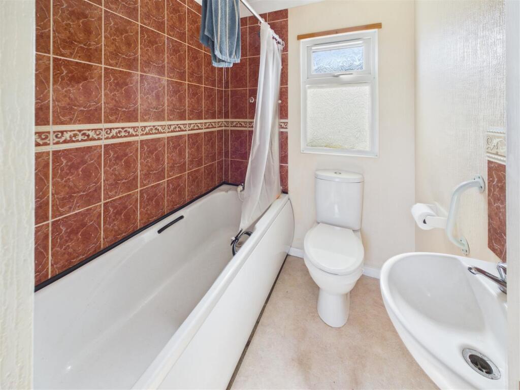 House in Truro - View 4