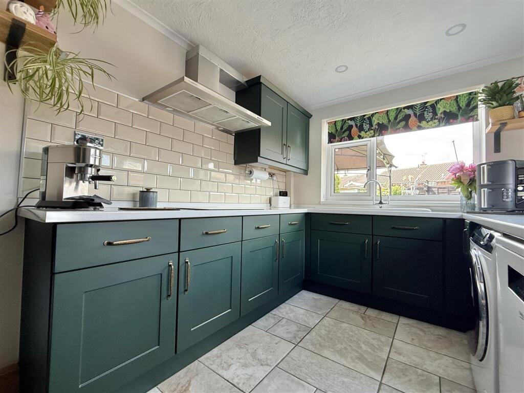 Brierfield Road, Cosby, Leicester photo 2