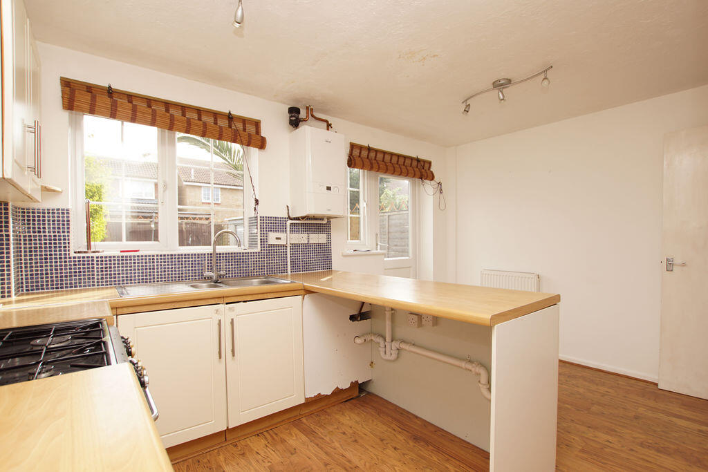 Sunbeam Way, Gosport, PO12 - View 6