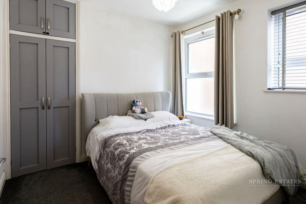Apartment in Exeter - More