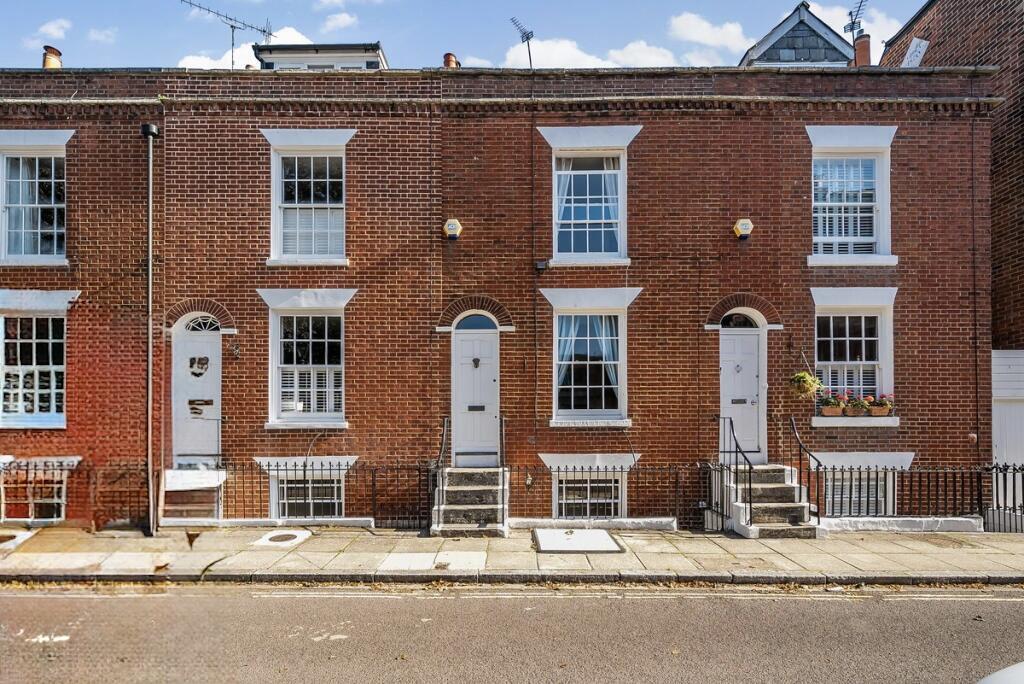5-bed terraced on Gloucester View, Southsea, City Of Portsmouth, £435,000