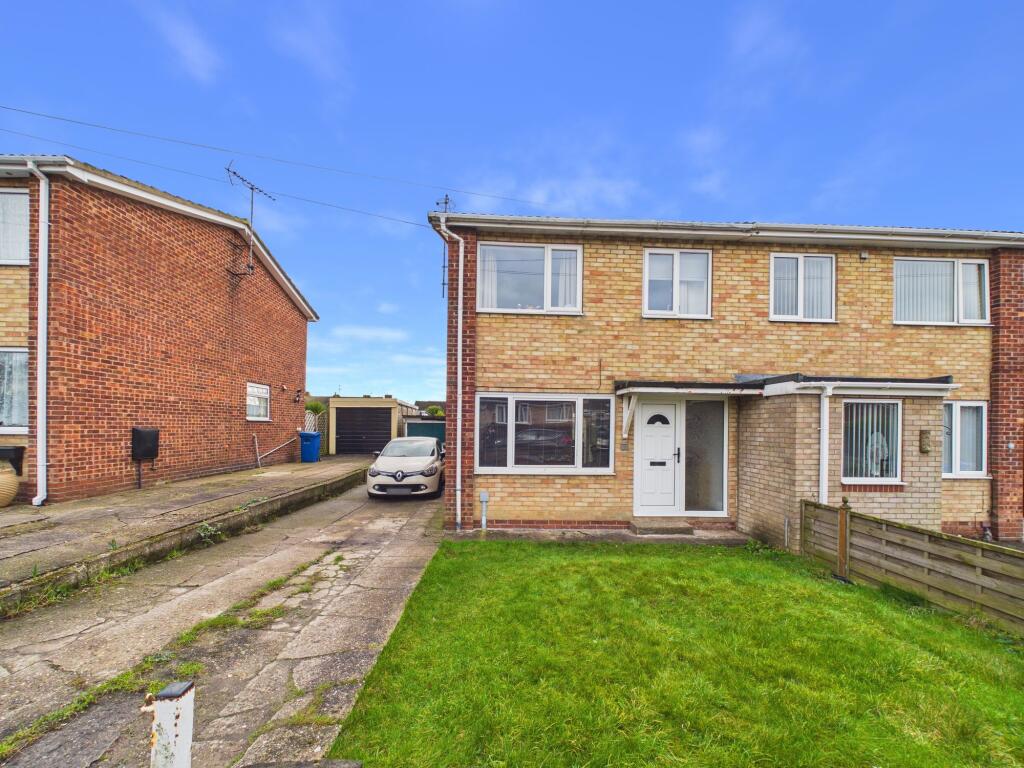 Main image of property: 44 Park Avenue, Driffield, YO25 5EJ