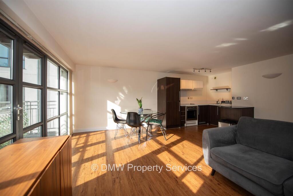 Apartment in Nottingham, Hockley, The Park - View 4