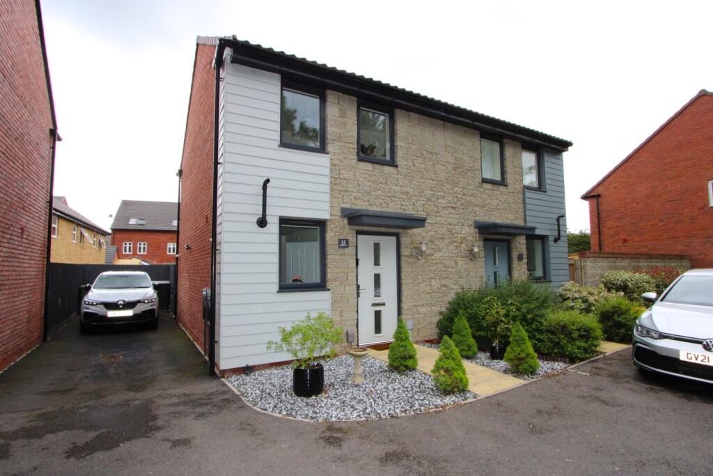 Main image of property: Fitzgibbon Close, Yate, BS37