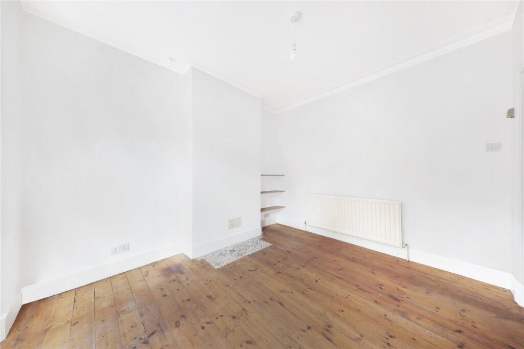 Apartment in London, Leyton - View 4