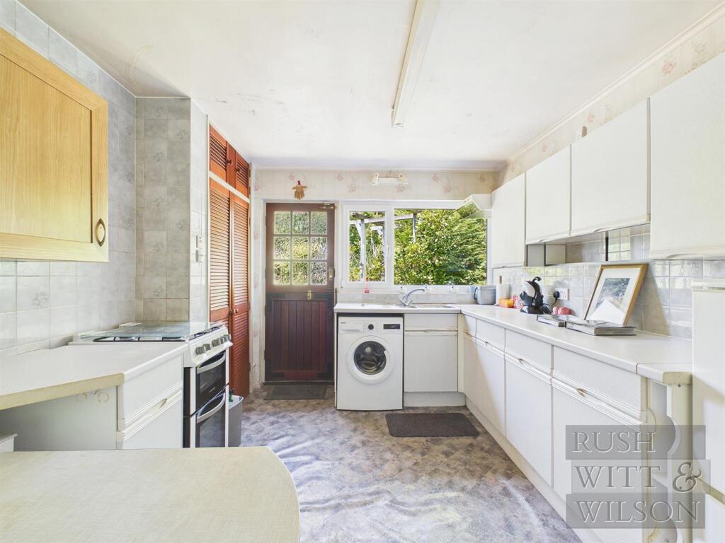 House in Hastings, St Helen's - View 4