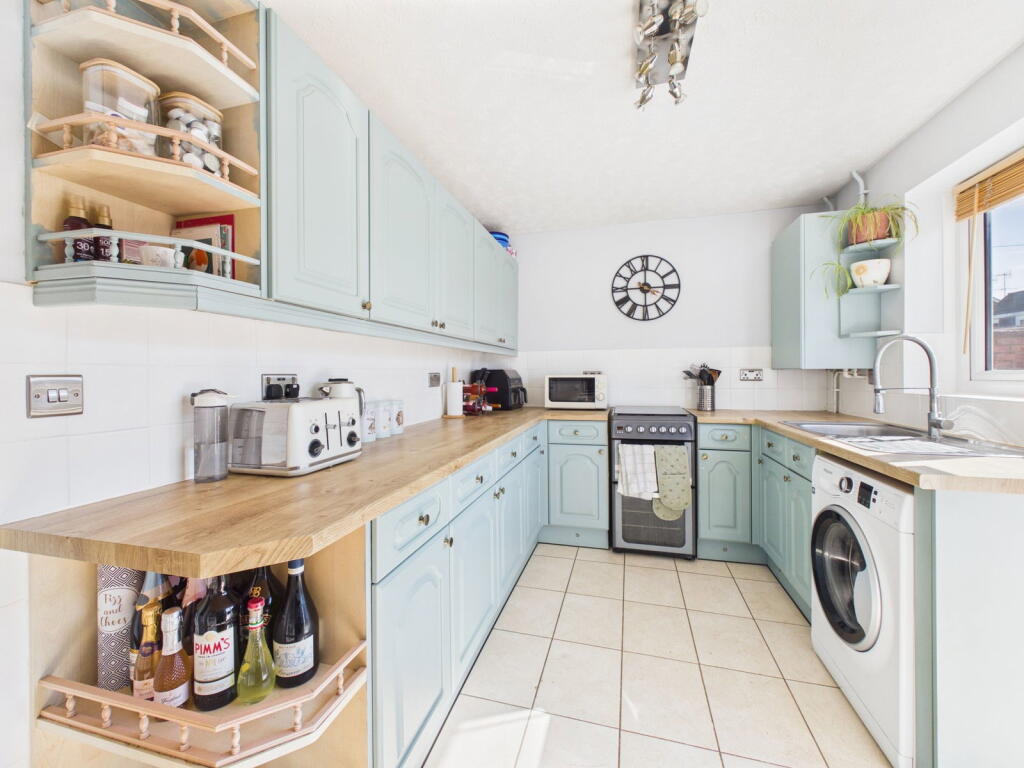 Avalon Way, Worthing, BN13 2TP photo 4