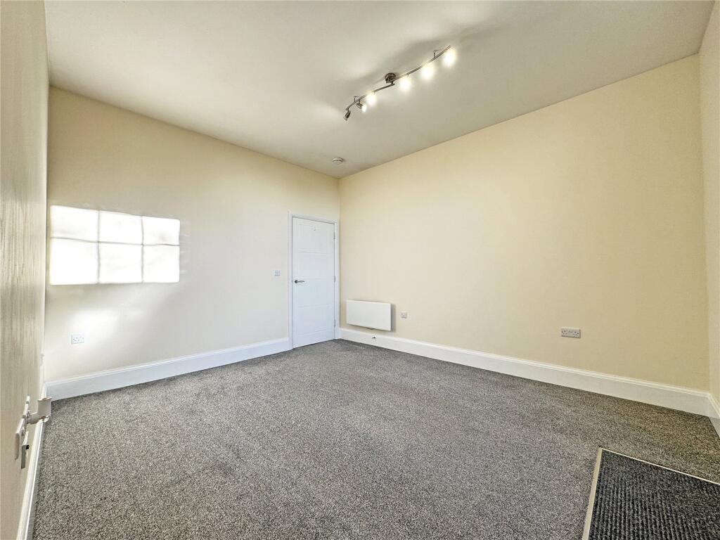 St Georges Mansions, St. Georges Parkway, Stafford, ST16 photo 4