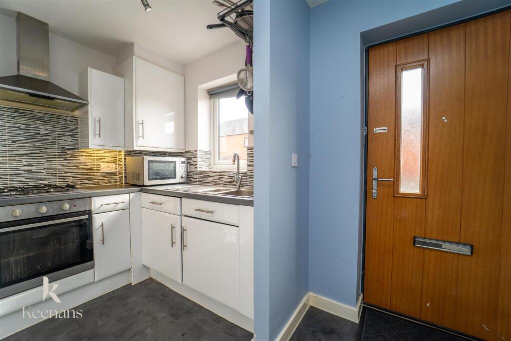 House in Salford, Greater Manchester - View 3