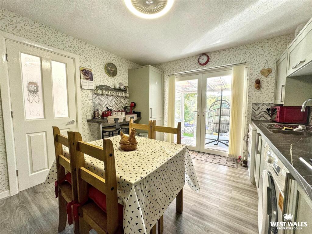 Bonvilles Close, Saundersfoot photo 4