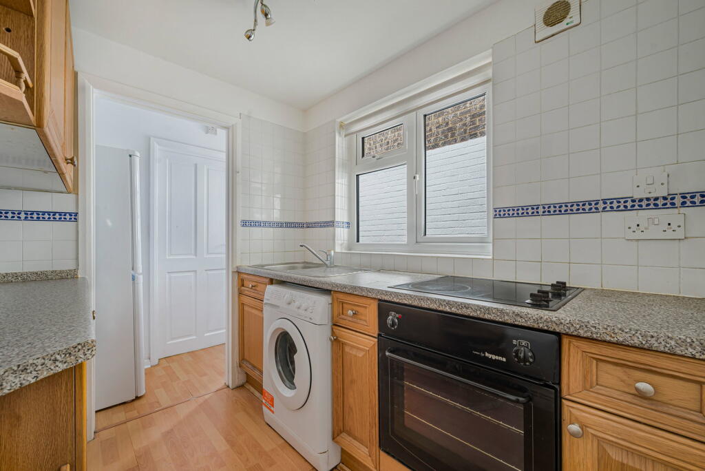 House in London, Widmore Green, Plaistow - More