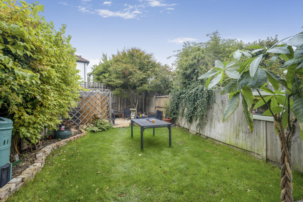 Studland Road, London, SE26 photo 3