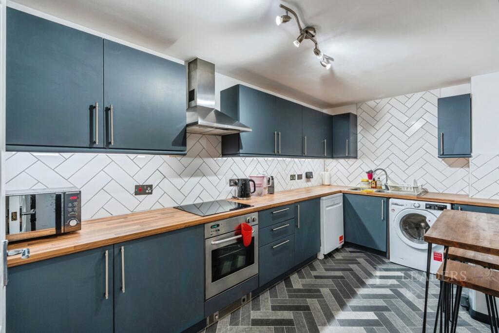 Property photo 8