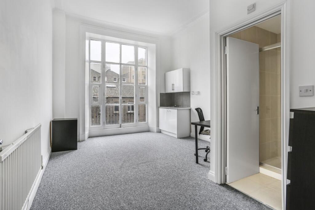 House in London - More
