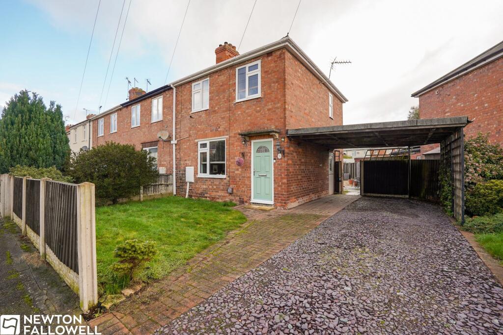 3-bed semi-detached on Sherwood Road, Retford, DN22, £160,000