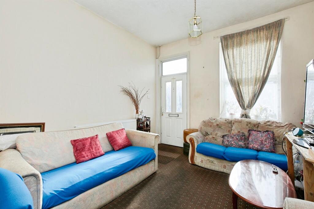House in Derby - View 4