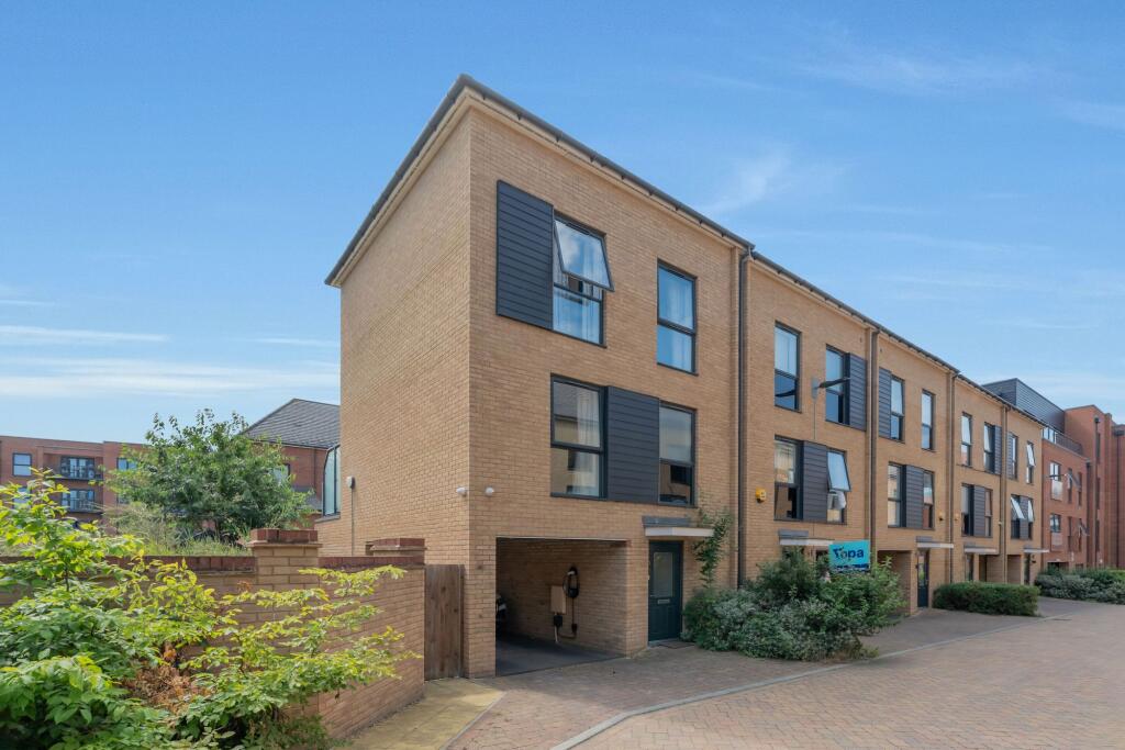 Main image of property: Thread Street, Wallington, SM6