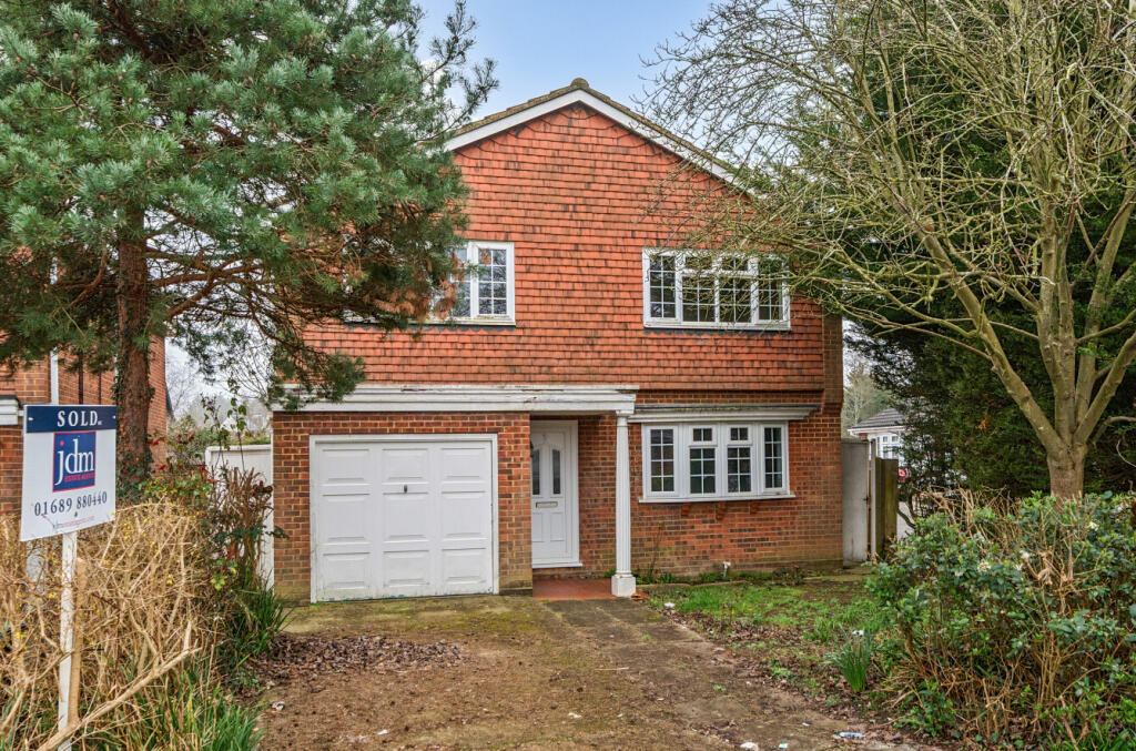 Main image of property: Camrose Close, Shirley, Croydon, Surrey, CR0