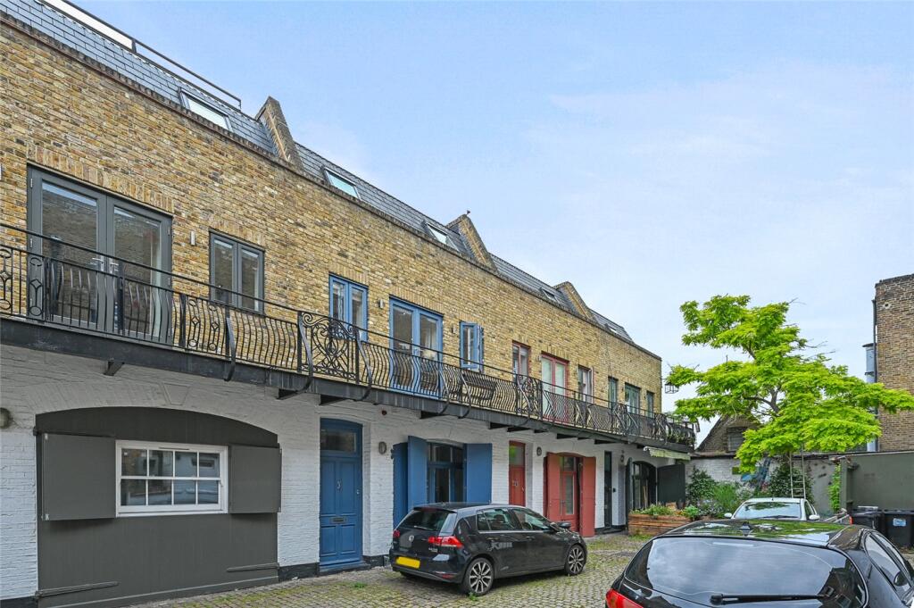 Main image of property: Devonport Mews, London, W12