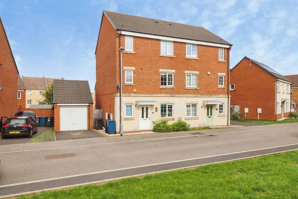 Main image of property: Welland Gardens, Bingham, Nottingham, Nottinghamshire, NG13