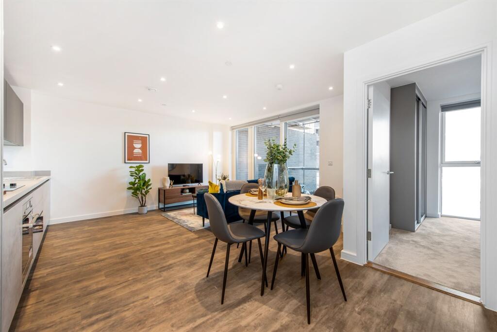 Main image of property: 1 bed, 4th floor, Verona, Valentines House in Beam Park