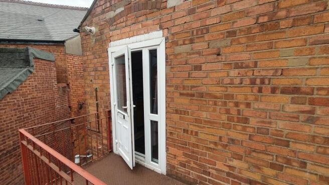 FLAT 373 STOCKFIELD ROAD