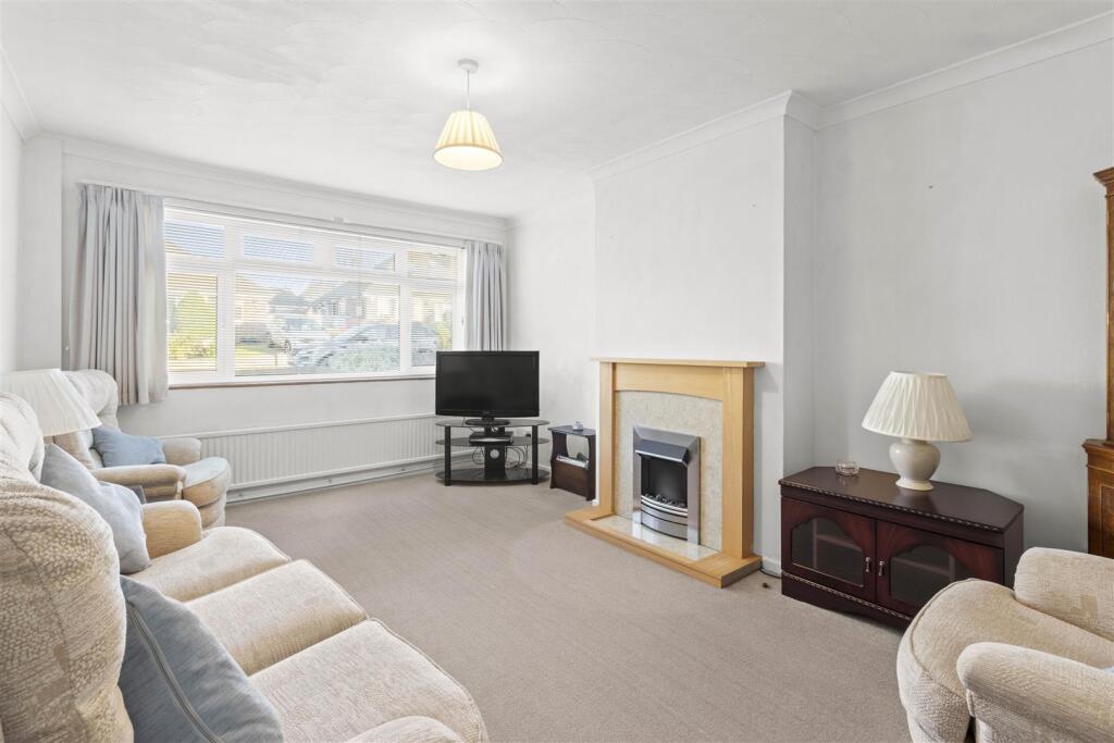 Summerlands Road, Eastbourne photo 2