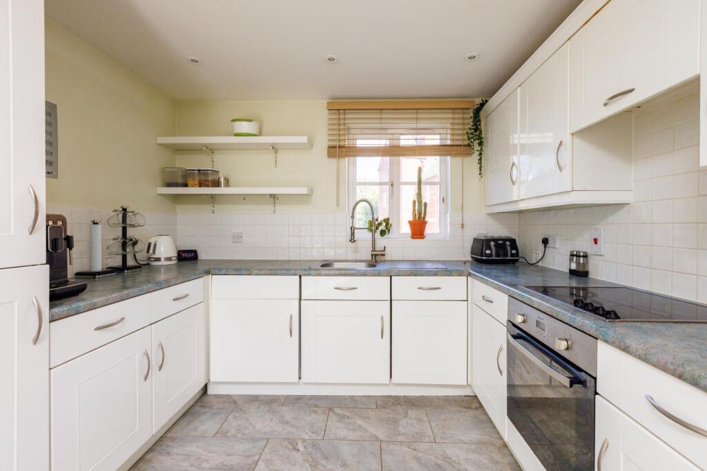 House in Bristol, Little Stoke - More