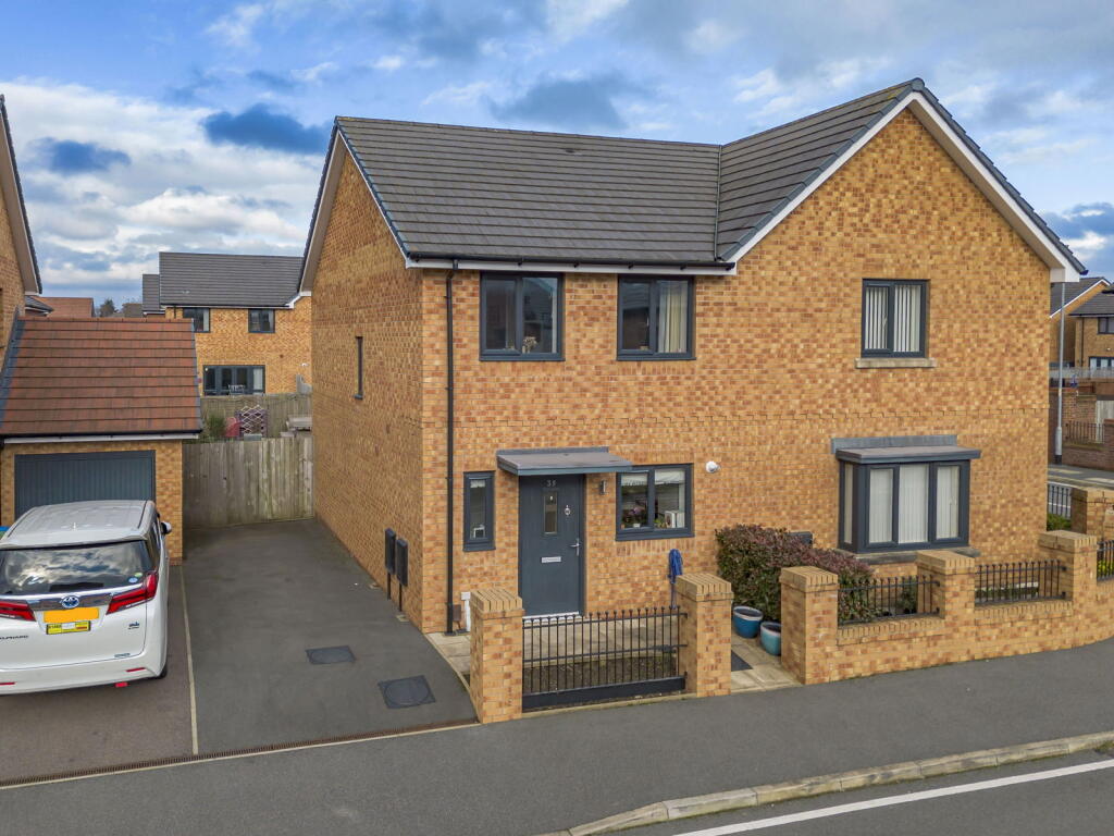 Main image of property: Mannering Street, Gorton, Manchester, M18