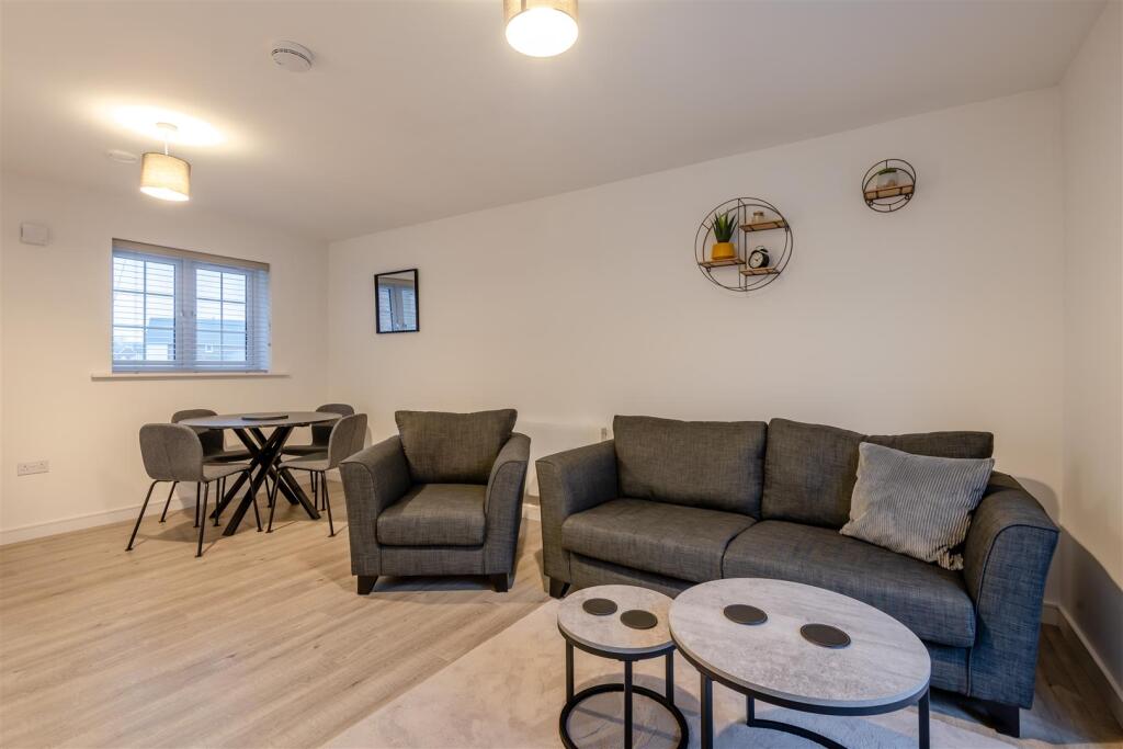 House in Tonbridge and Malling, Holborough Lakes, Snodland - View 5