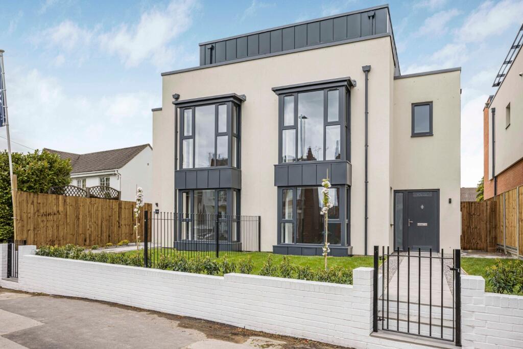 Main image of property: Leckhampton Road, Cheltenham, Gloucestershire, GL53