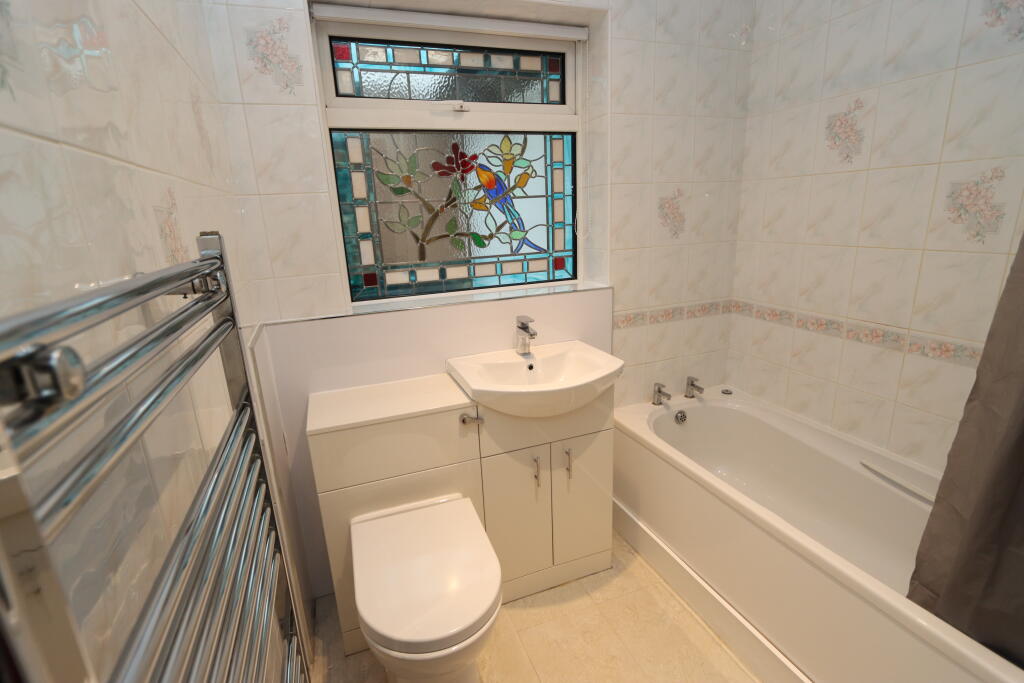 St Lucia Close,
Whitley Bay, Tyne and Wear,
NE26 3HT photo 4