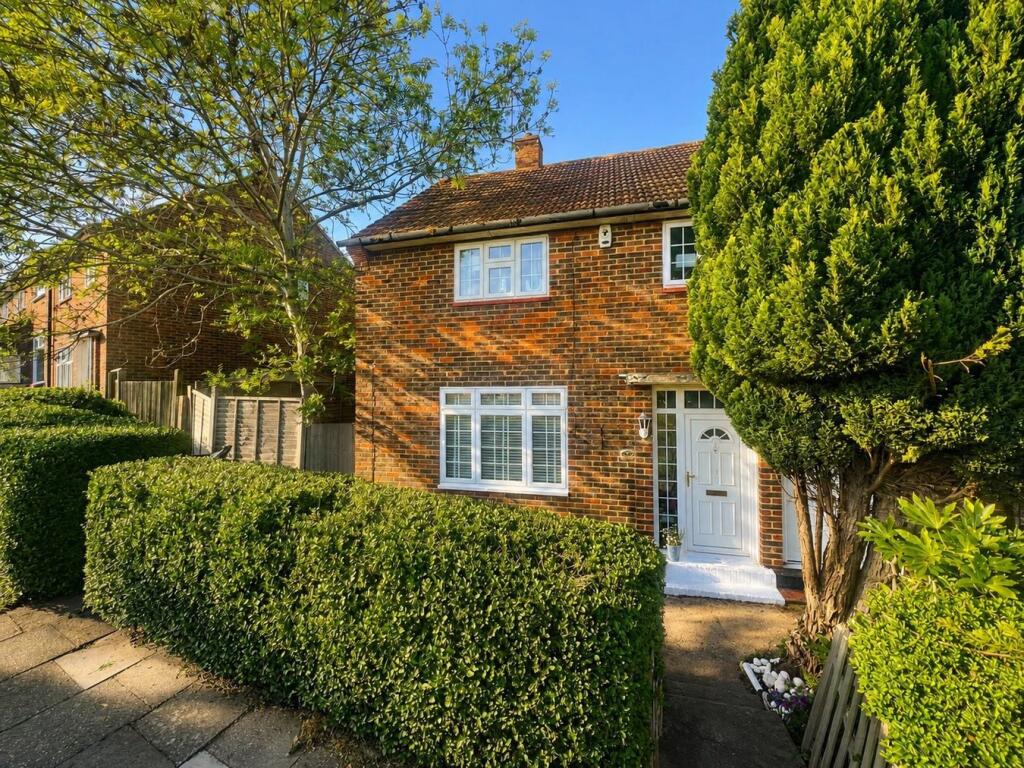 Main image of property: Leesons Hill, Orpington, BR5