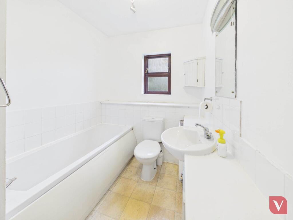 House in Luton - More