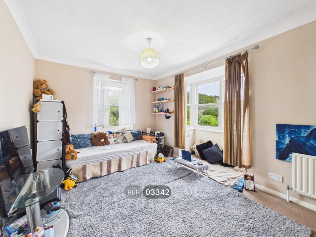 Apartment in Brighton, Withdean - View 2