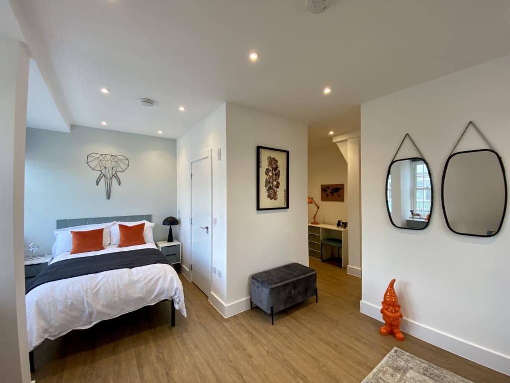 Apartment in Cambridge - View 2