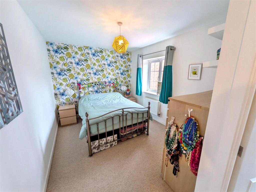 House in Portsmouth - View 4