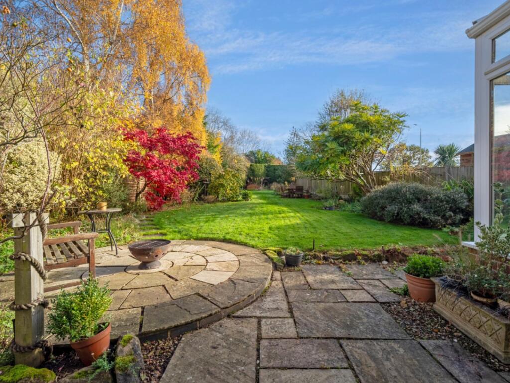 House in Leicester, Knighton - View 4