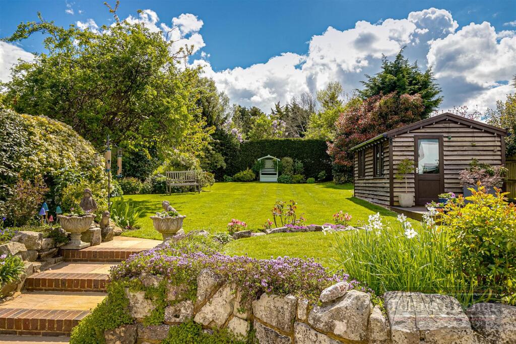 House in London - View 3