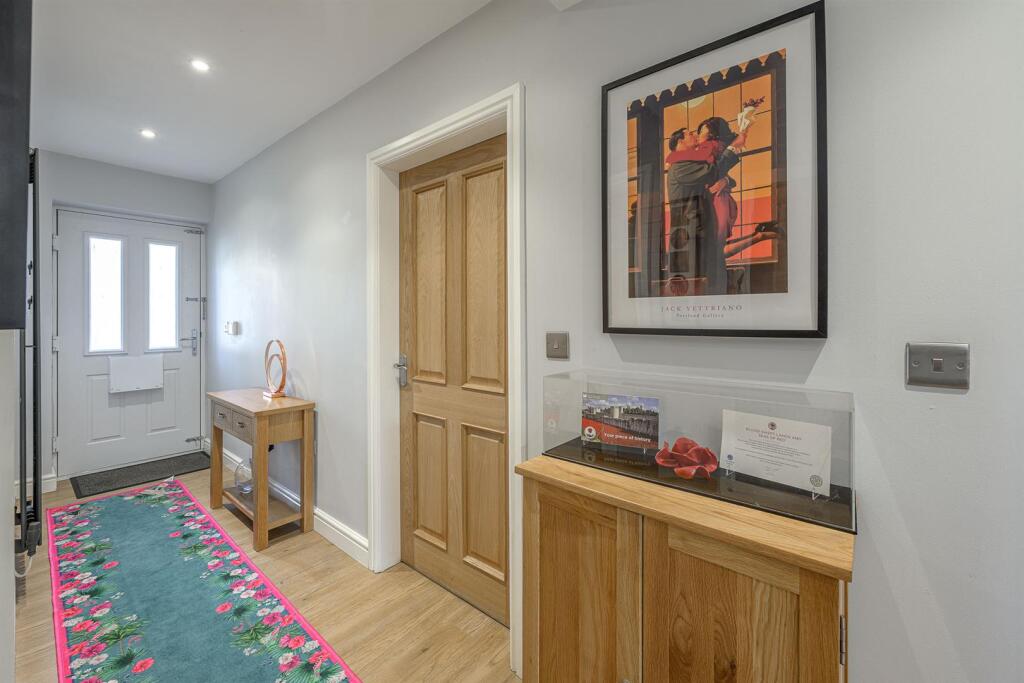 House in Dudley, West Midlands - View 4