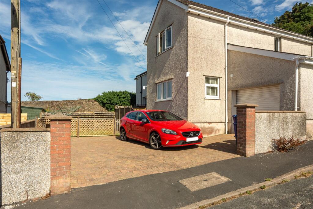 House in Llandudno - More